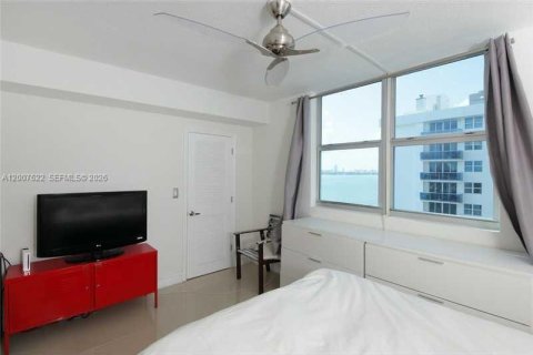 Copropriété à vendre à North Bay Village, Floride: 1 chambre, 76.64 m2 № 2170842 - photo 11