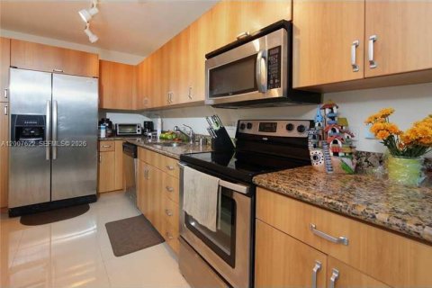 Copropriété à vendre à North Bay Village, Floride: 1 chambre, 76.64 m2 № 2170842 - photo 8