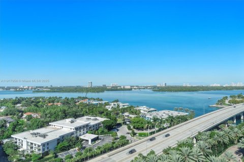 Condo in Bal Harbour, Florida, 2 bedrooms  № 2016924 - photo 24