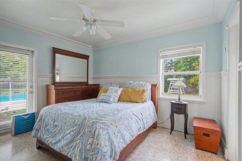 House in Cutler Bay, Florida 4 bedrooms, 134.06 sq.m. № 2278492 - photo 6