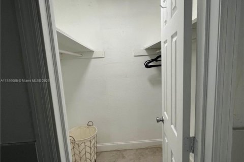 Villa ou maison à louer à Southwest Ranches, Floride: 4 chambres, 231.14 m2 № 2169603 - photo 7