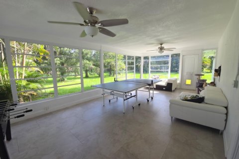 Villa ou maison à louer à Southwest Ranches, Floride: 4 chambres, 231.14 m2 № 2169603 - photo 18