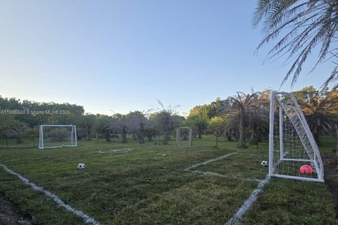 Villa ou maison à louer à Southwest Ranches, Floride: 4 chambres, 231.14 m2 № 2169603 - photo 20