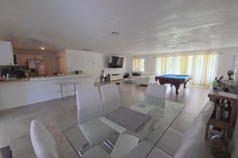 Villa ou maison à louer à Southwest Ranches, Floride: 4 chambres, 231.14 m2 № 2169603 - photo 29