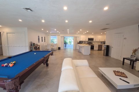 Villa ou maison à louer à Southwest Ranches, Floride: 4 chambres, 231.14 m2 № 2169603 - photo 25