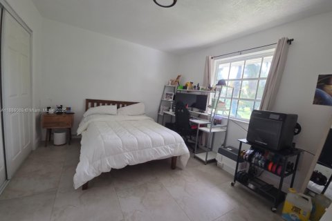 Villa ou maison à louer à Southwest Ranches, Floride: 4 chambres, 231.14 m2 № 2169603 - photo 14