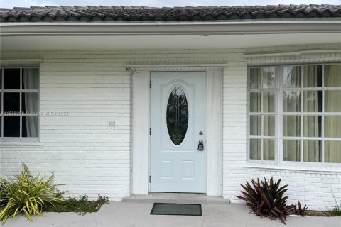Villa ou maison à louer à Southwest Ranches, Floride: 4 chambres, 231.14 m2 № 2169603 - photo 2