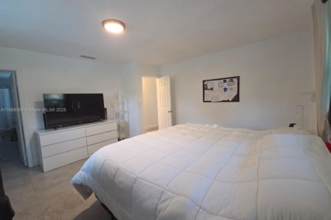Villa ou maison à louer à Southwest Ranches, Floride: 4 chambres, 231.14 m2 № 2169603 - photo 11