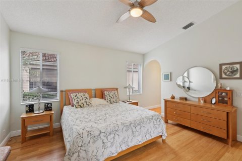 House in Tamarac, Florida 3 bedrooms, 178.19 sq.m. № 1952534 - photo 14
