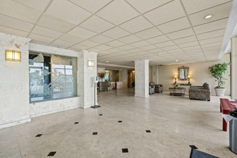 Condo in Fort Lauderdale, Florida, 2 bedrooms № 2387080 - photo 22
