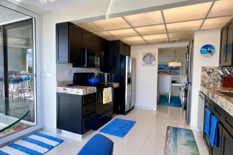 Condo in Fort Lauderdale, Florida, 2 bedrooms № 2387080 - photo 4