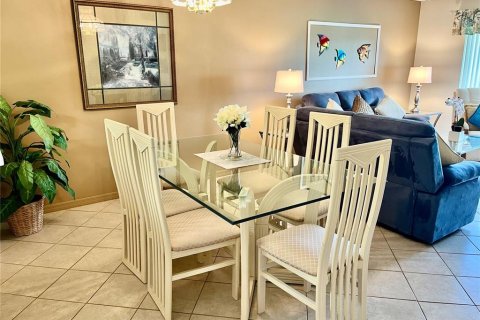 Condo in Bradenton, Florida, 2 bedrooms  № 1163726 - photo 16