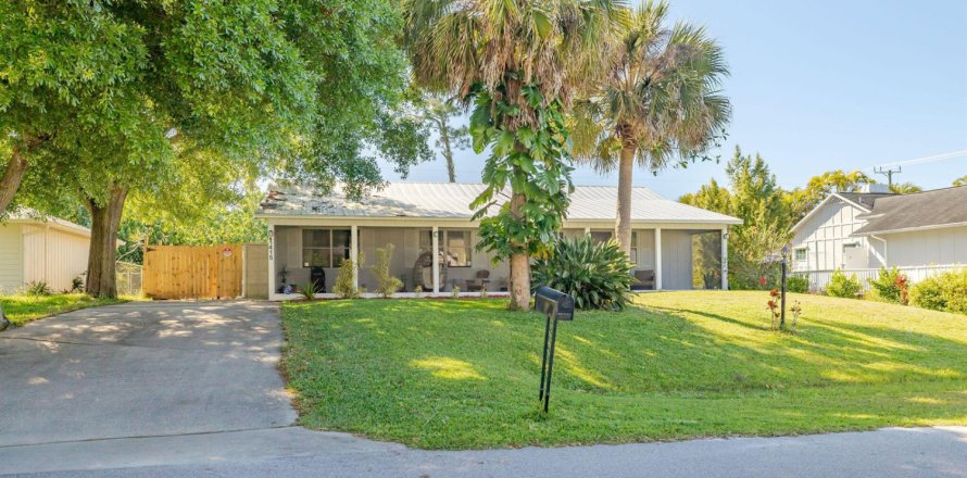 Villa ou maison à Vero Beach, Floride 3 chambres, 124.86 m2 № 2146027