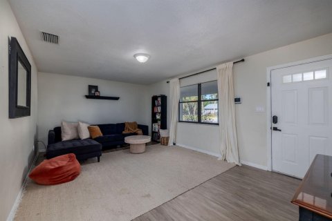 Villa ou maison à vendre à Vero Beach, Floride: 3 chambres, 124.86 m2 № 2146027 - photo 11
