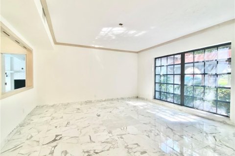 Villa ou maison à vendre à Fort Lauderdale, Floride: 4 chambres, 453.18 m2 № 2147135 - photo 19