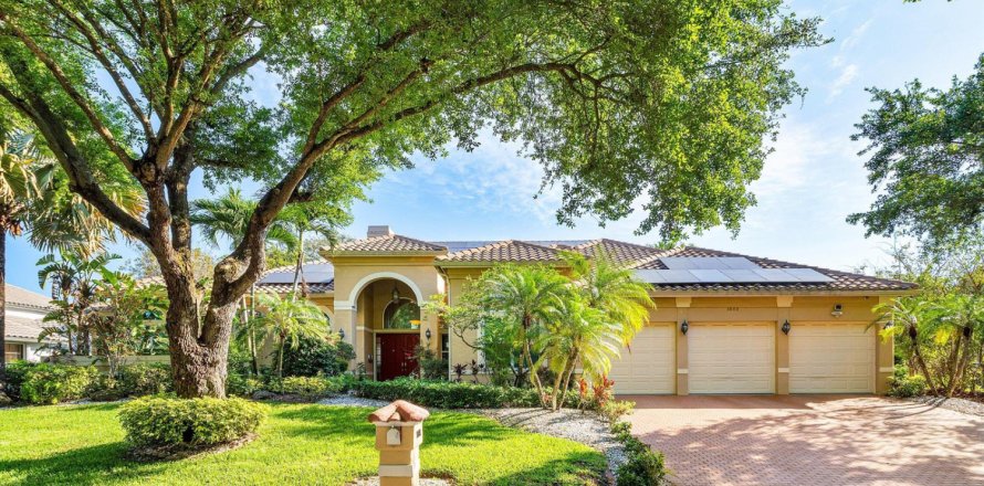 Casa en Coral Springs, Florida 5 dormitorios, 514.96 m2 № 2254506