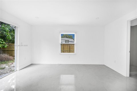 Villa ou maison à vendre à Pompano Beach, Floride: 3 chambres, 114.46 m2 № 1777708 - photo 15