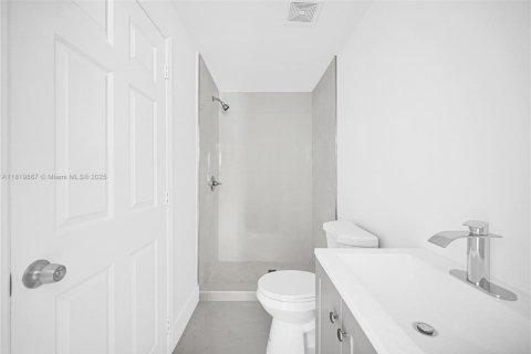 Villa ou maison à vendre à Pompano Beach, Floride: 3 chambres, 114.46 m2 № 1777708 - photo 29