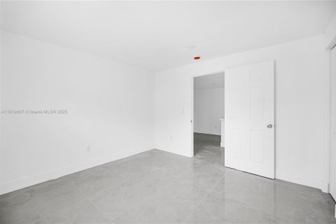 Villa ou maison à vendre à Pompano Beach, Floride: 3 chambres, 114.46 m2 № 1777708 - photo 24
