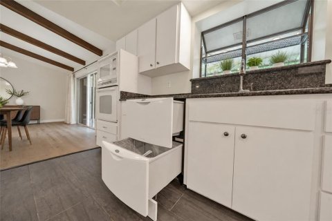 Villa ou maison à vendre à DeBary, Floride: 2 chambres, 173.91 m2 № 2399556 - photo 23