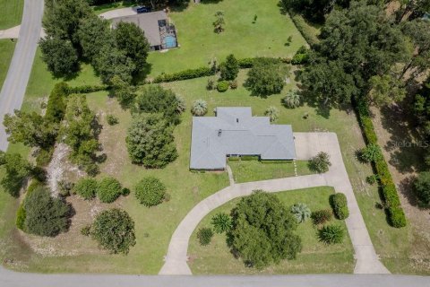 House in Dunnellon, Florida 2 bedrooms, 168.71 sq.m. № 2220993 - photo 8