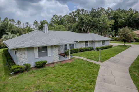 House in Dunnellon, Florida 2 bedrooms, 168.71 sq.m. № 2220993 - photo 3