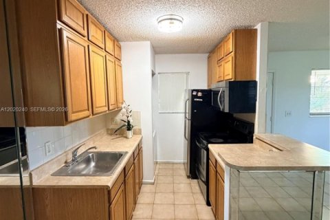 Condominio en venta en Deerfield Beach, Florida, 2 dormitorios, 82.4 m2 № 2089389 - foto 3