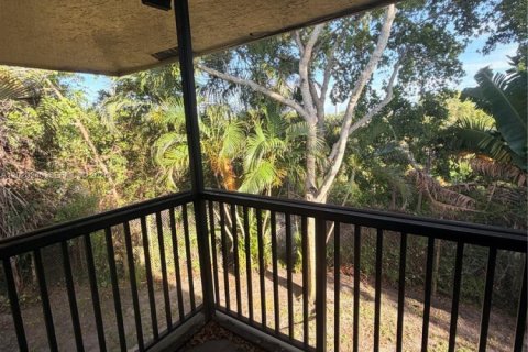 Condominio en venta en Deerfield Beach, Florida, 2 dormitorios, 82.4 m2 № 2089389 - foto 18