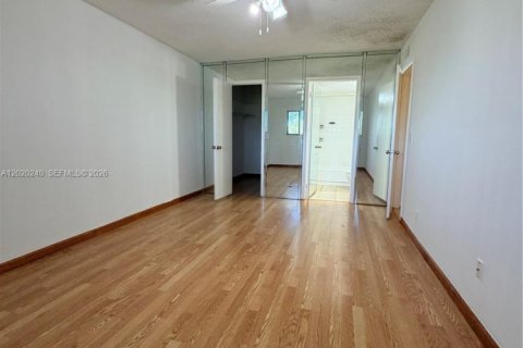 Condominio en venta en Deerfield Beach, Florida, 2 dormitorios, 82.4 m2 № 2089389 - foto 14