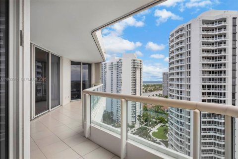 Condominio en venta en Aventura, Florida, 2 dormitorios, 173.73 m2 № 2019105 - foto 26