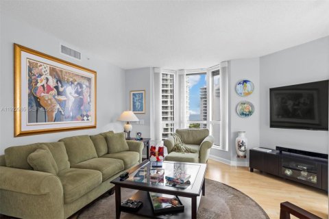 Condominio en venta en Aventura, Florida, 2 dormitorios, 173.73 m2 № 2019105 - foto 11