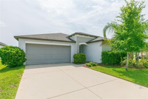 Casa en Riverview, Florida 4 dormitorios, 179.77 m2 № 2098228