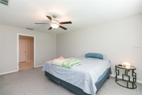 House in Riverview, Florida 4 bedrooms, 179.77 sq.m. № 2098228 - photo 22