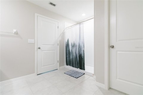 House in Riverview, Florida 4 bedrooms, 179.77 sq.m. № 2098228 - photo 27
