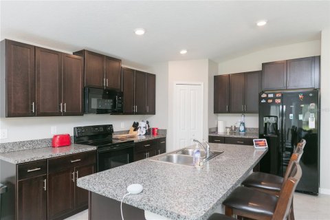 House in Riverview, Florida 4 bedrooms, 179.77 sq.m. № 2098228 - photo 10