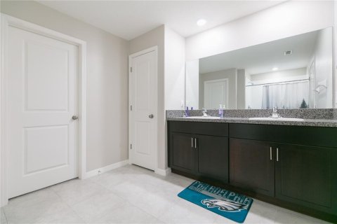 House in Riverview, Florida 4 bedrooms, 179.77 sq.m. № 2098228 - photo 26