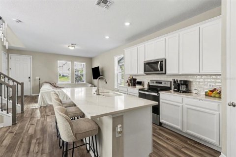 House in Winter Garden, Florida 3 bedrooms, 182.46 sq.m. № 2107444 - photo 9