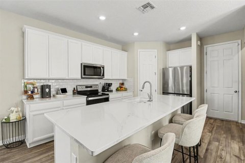 House in Winter Garden, Florida 3 bedrooms, 182.46 sq.m. № 2107444 - photo 8