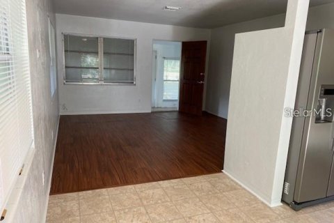 Casa en alquiler en Saint Petersburg, Florida, 2 dormitorios, 86.21 m2 № 1898455 - foto 4