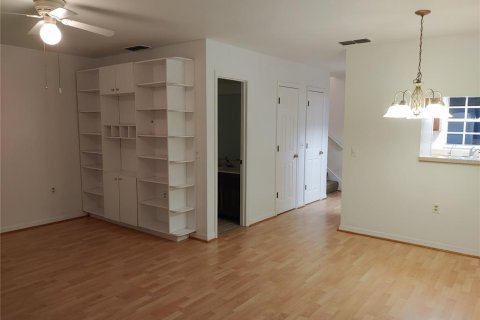 Купить таунхаус в Орландо, Флорида 9 комнат, 107.77м2, № 1837925 - фото 5