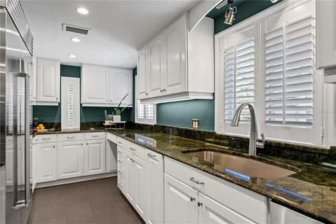 Casa en venta en Saint Petersburg, Florida, 3 dormitorios, 368.73 m2 № 1614666 - foto 18