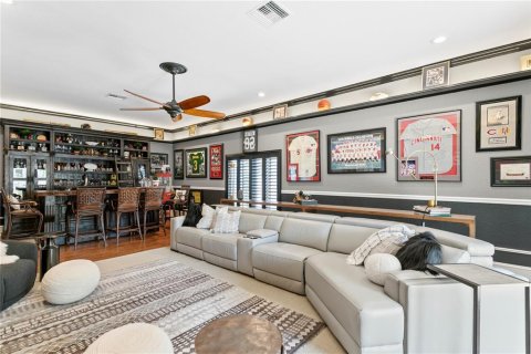 Casa en venta en Saint Petersburg, Florida, 3 dormitorios, 368.73 m2 № 1614666 - foto 13