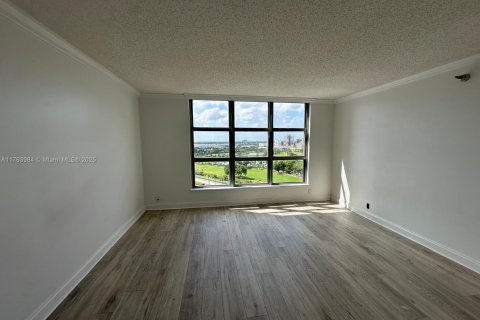 Copropriété à vendre à Aventura, Floride: 2 chambres, 126.44 m2 № 1860680 - photo 15