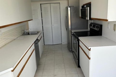 Copropriété à vendre à Aventura, Floride: 2 chambres, 126.44 m2 № 1860680 - photo 6