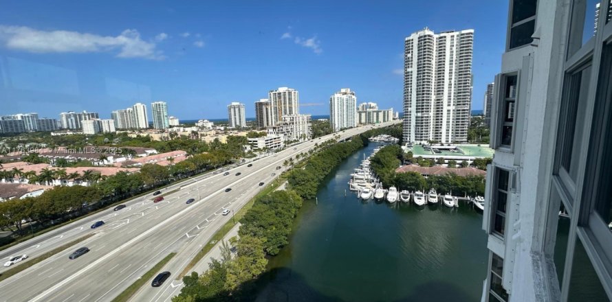 Condo à Aventura, Floride, 2 chambres № 1860680