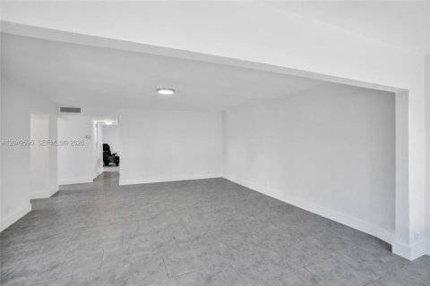 Condominio en venta en Aventura, Florida, 1 dormitorio, 81.01 m2 № 2241526 - foto 21