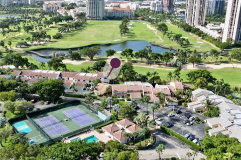 Condominio en venta en Aventura, Florida, 1 dormitorio, 81.01 m2 № 2241526 - foto 7