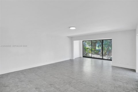 Condominio en venta en Aventura, Florida, 1 dormitorio, 81.01 m2 № 2241526 - foto 19