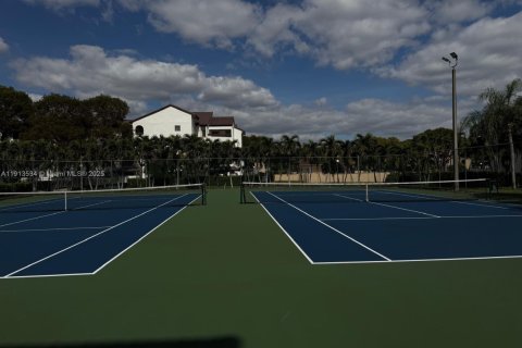 Copropriété à louer à Miami, Floride: 2 chambres, 96.62 m2 № 1971497 - photo 19