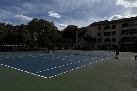Copropriété à louer à Miami, Floride: 2 chambres, 96.62 m2 № 1971497 - photo 20